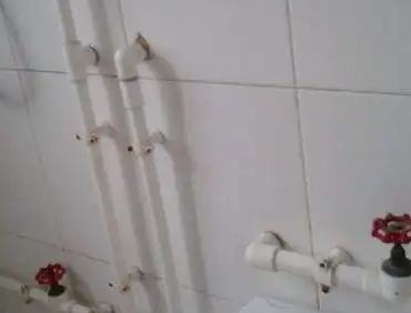 盐湖水管维修多少钱